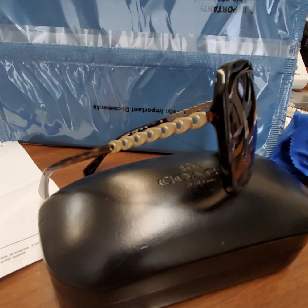 Sunglasses - Picture 3 of 3